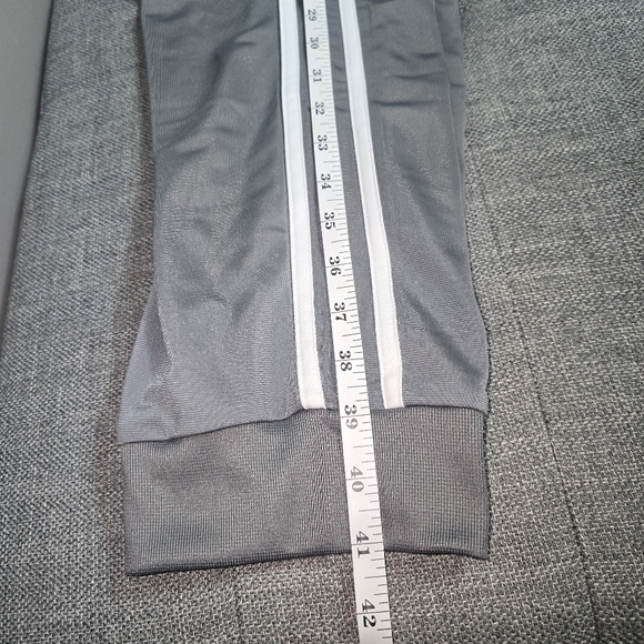 Adidas Mens, Jacket and taper Pants Green size XL, SUITS MULTI  SPORT grey four. - Picture 3 of 16